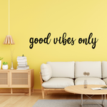 Schriftzug 3D aus Holz "good vibes only" (3)