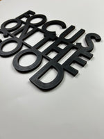 Schriftzug 3D aus Holz "FOCUS ON THE GOOD"