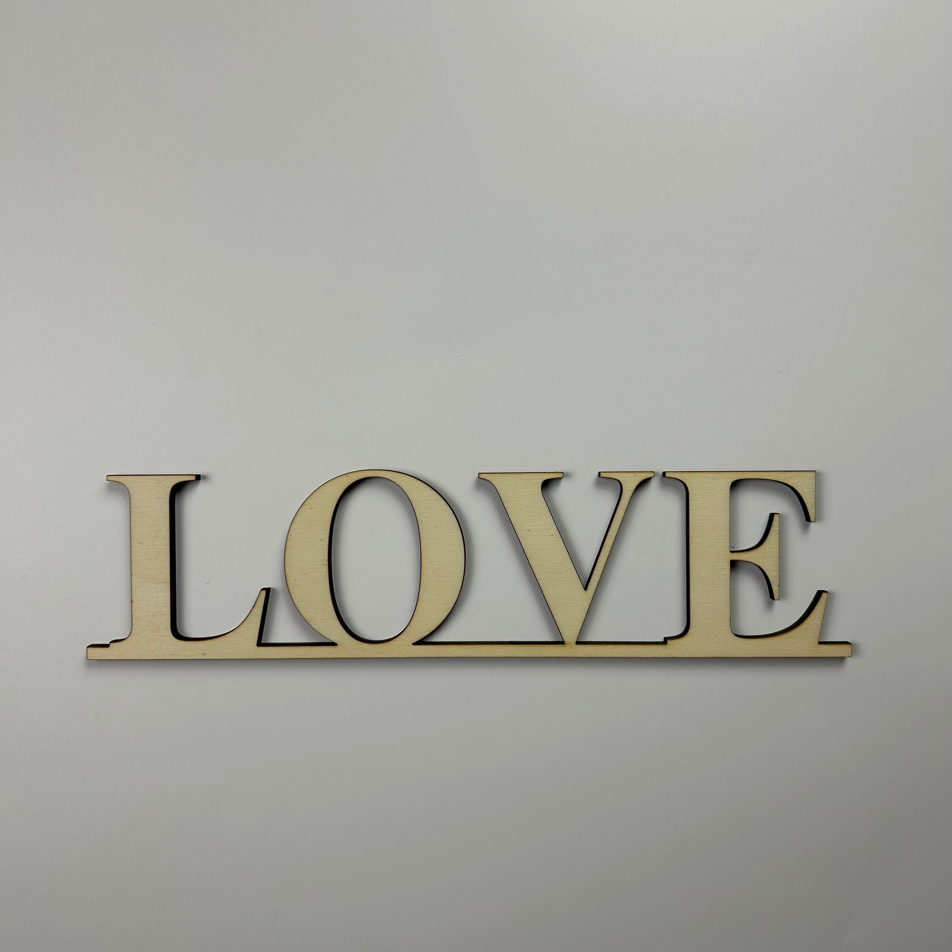Schriftzug 3D aus Holz "LOVE"