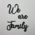 Schriftzug 3D aus Holz "We are Family" | Holz Schriftzug | Wandtattoo Holz | Wanddeko