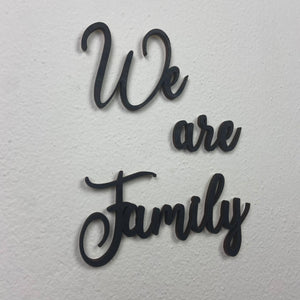 Schriftzug 3D aus Holz "We are Family" | Holz Schriftzug | Wandtattoo Holz | Wanddeko