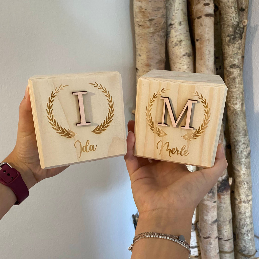 Personalisierte Spardose aus Holz - Geburt | Taufe | Kommunion | Einschulung | Kinder | Weihnachtsgeschenk | Sparschwein