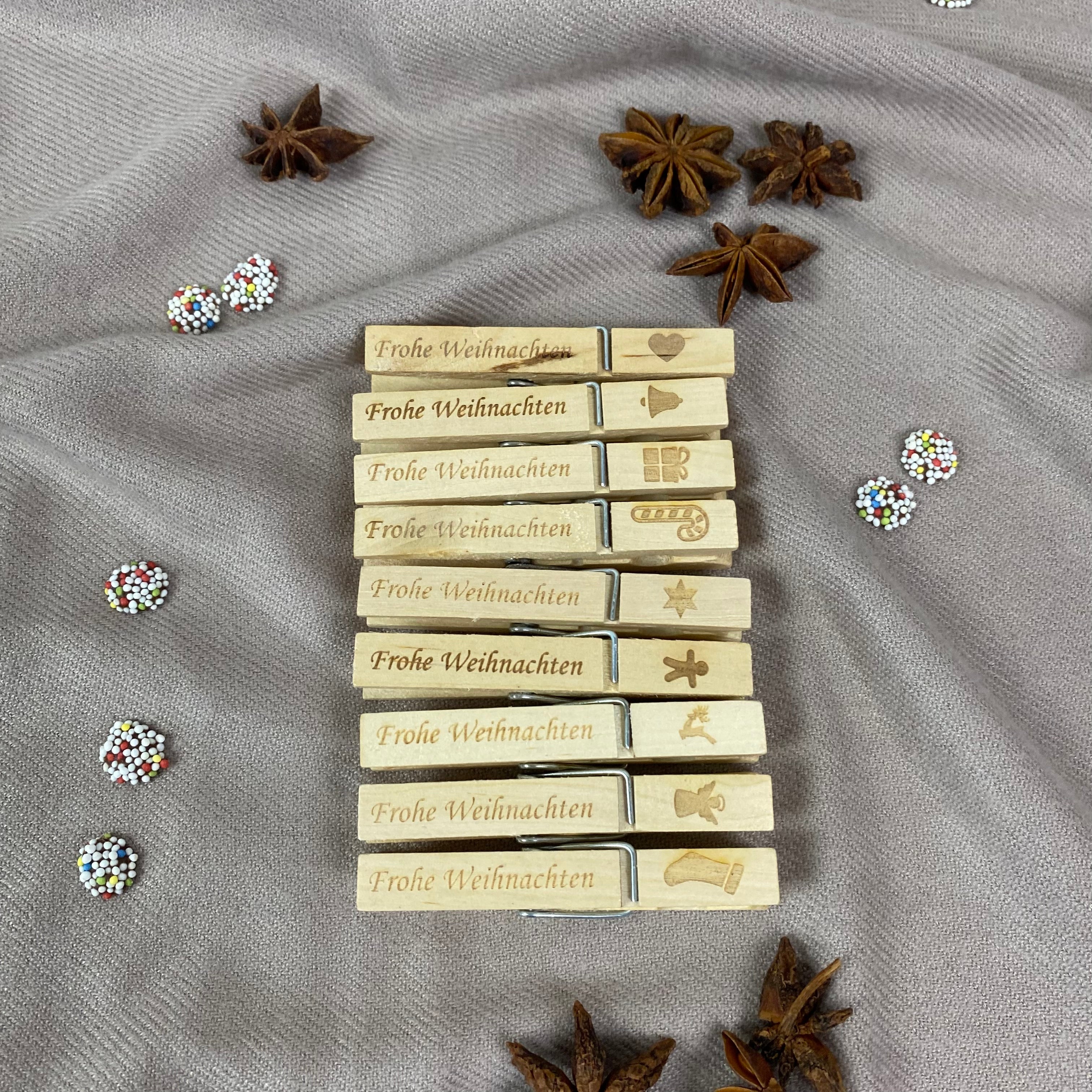 Wäscheklammer "Frohe Weihnachten" aus Holz