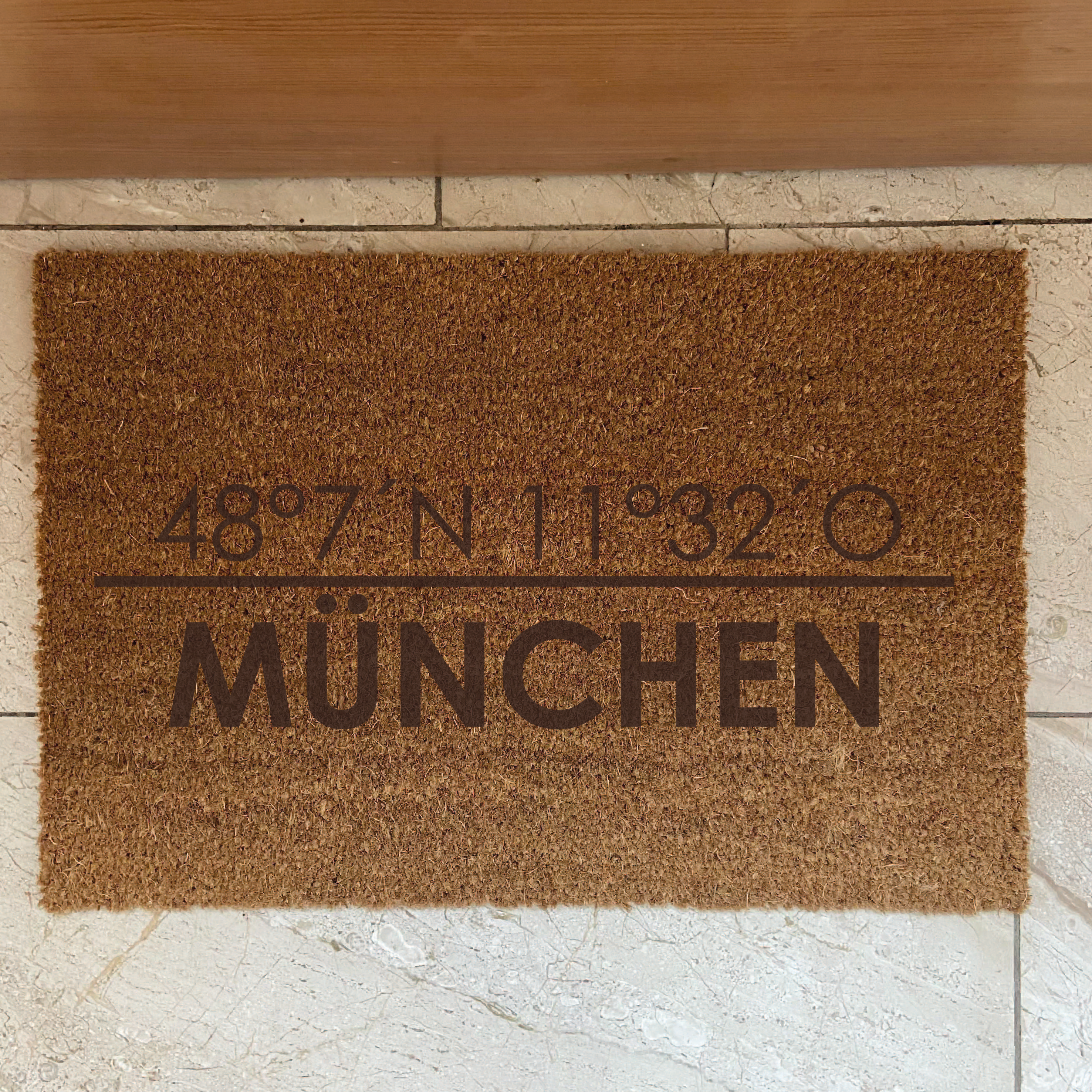 personalisierte Kokos Fußmatte "MeineStadt"