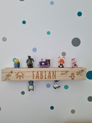 Tonie Regal für Kinder - Wandregal / Wandboard aus Massivholz - mit individueller Gravur