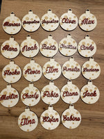 Weihnachtskugel Christbaumkugel aus Holz personalisiert | 3D Name | Design 2
