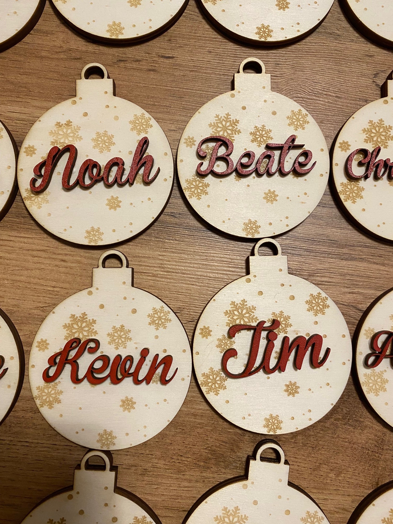 Weihnachtskugel Christbaumkugel aus Holz personalisiert | 3D Name | Design 2