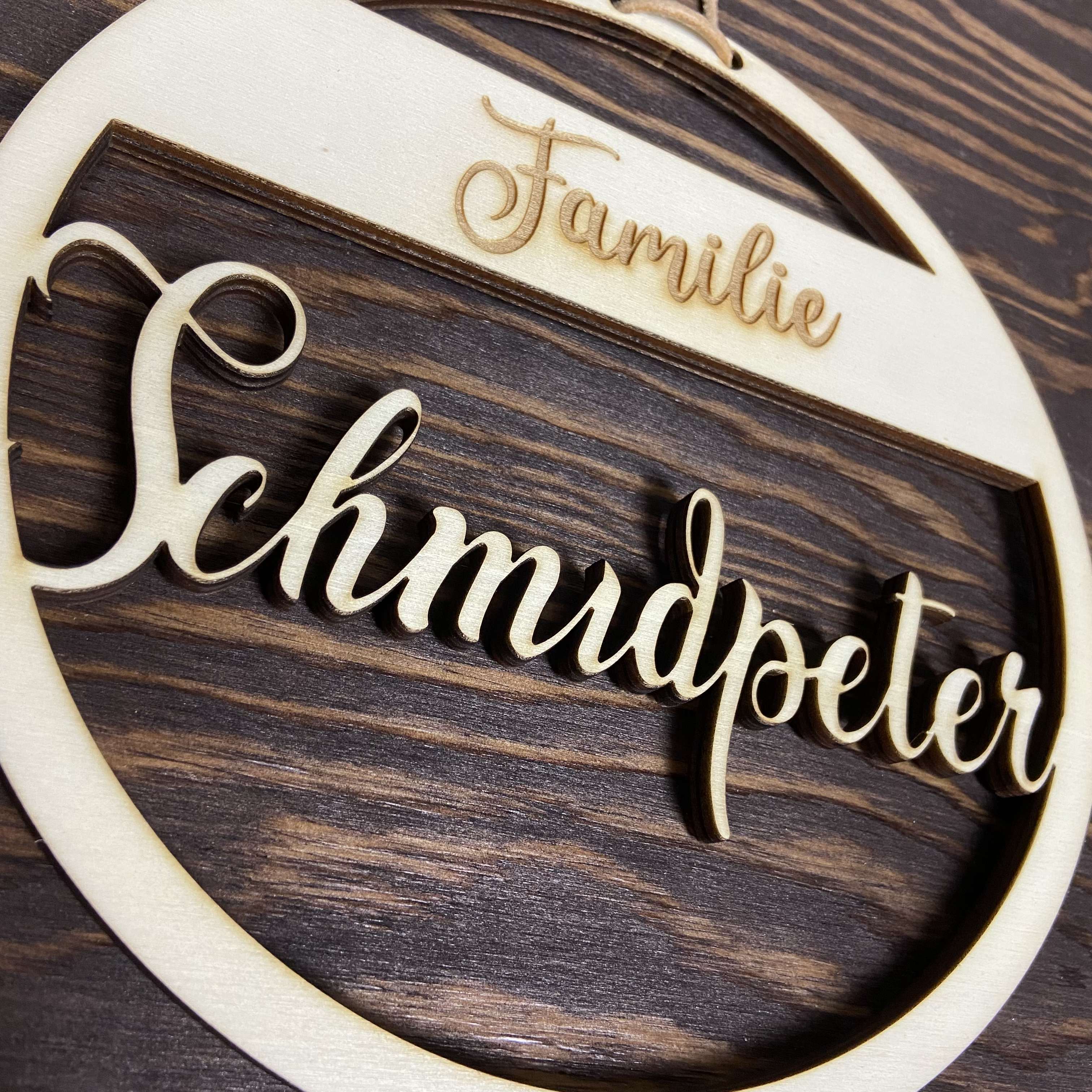 Holzschild Ausschnitt "Familie"